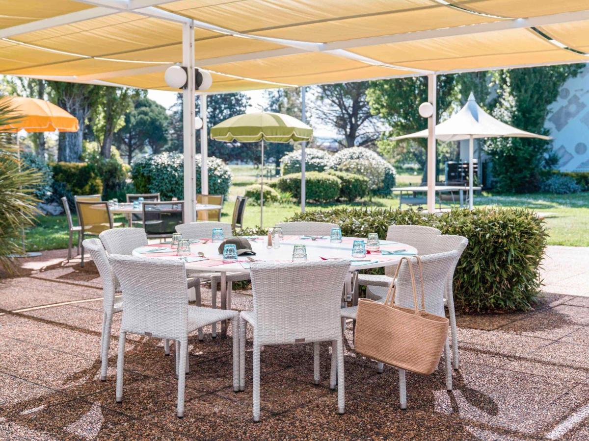 Ibis Styles Marseille Aeroport Hotel Vitrolles  Bagian luar foto
