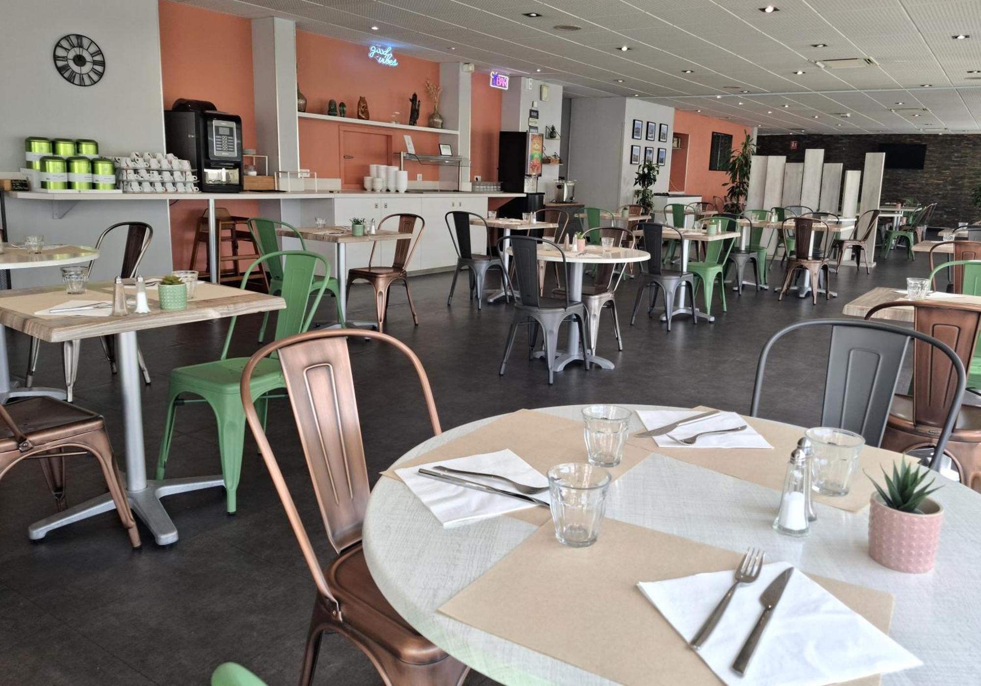 Ibis Styles Marseille Aeroport Hotel Vitrolles  Bagian luar foto